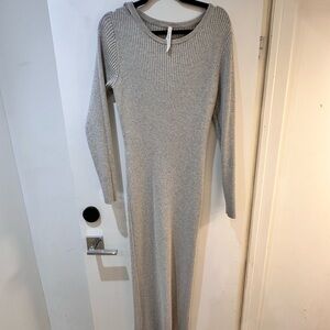 Aritzia Ribbed Long Sleeve Maxi Dress - Light Gray